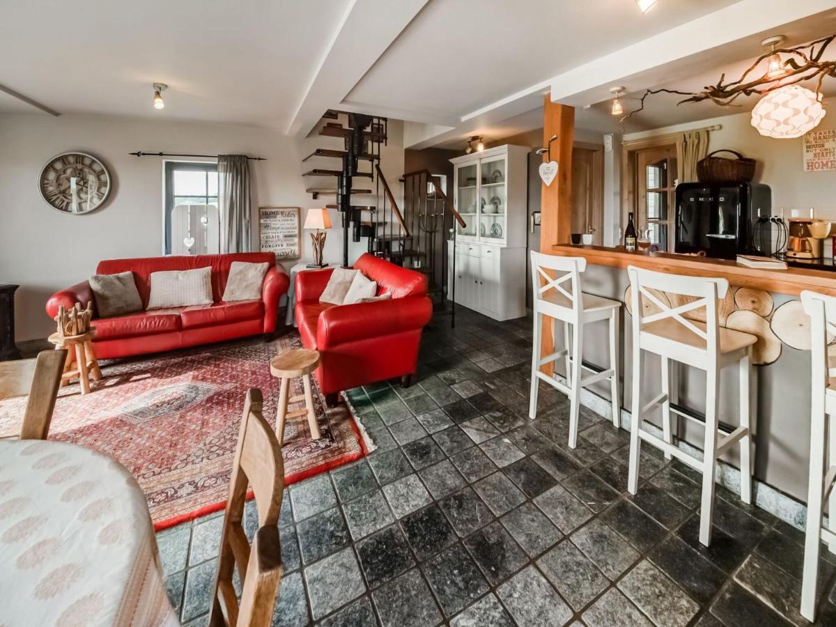 Tranquil Holiday Home In Mont With Bubble Bath Esterno foto