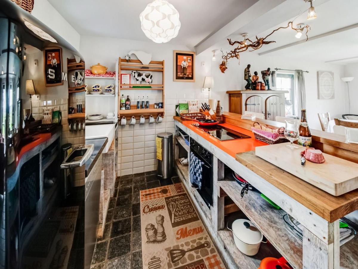 Tranquil Holiday Home In Mont With Bubble Bath Esterno foto